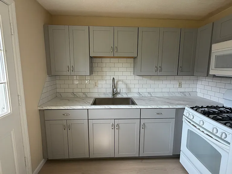 73 Glen Eagle Dr #73 — Photo 3