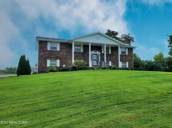 9520 Gulf Park Dr, Knoxville, TN 37923