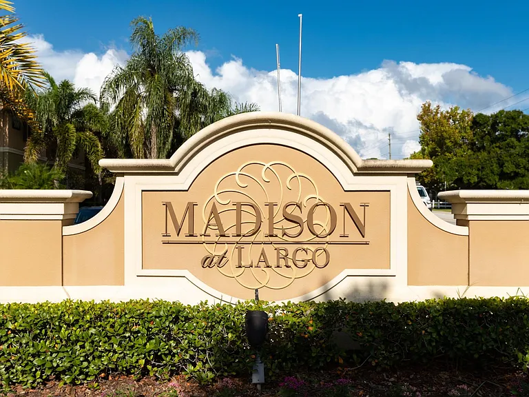 Madison at Largo — Photo 36