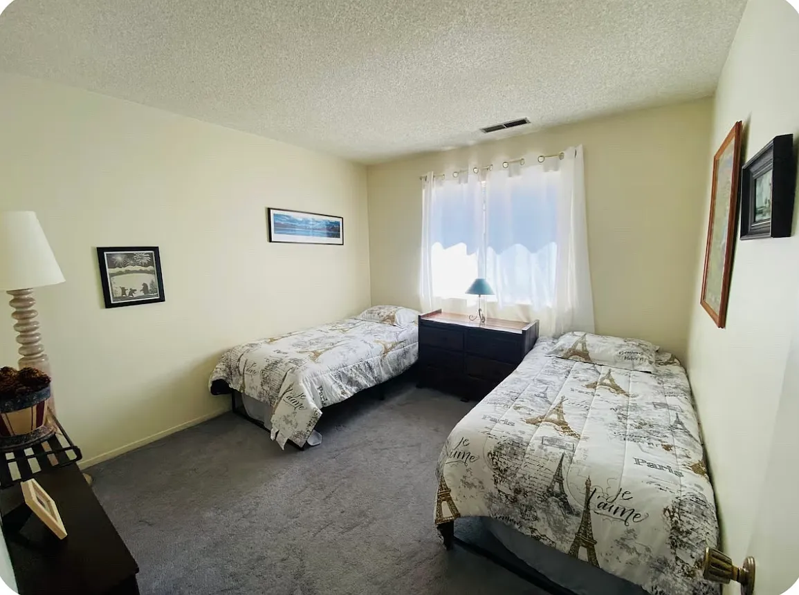 3 bed, 2.5 bath, 1408 sqft, $3,600 — Photo 4