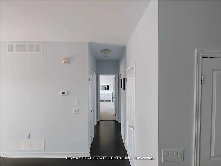 2393 Bronte Rd #211 — Photo 8
