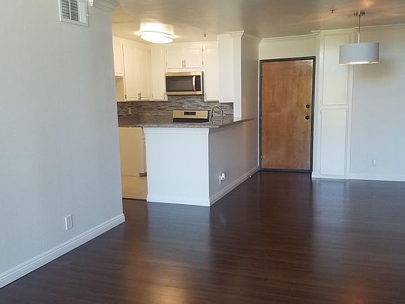 2nd image of 11162 Camarillo St APT 403