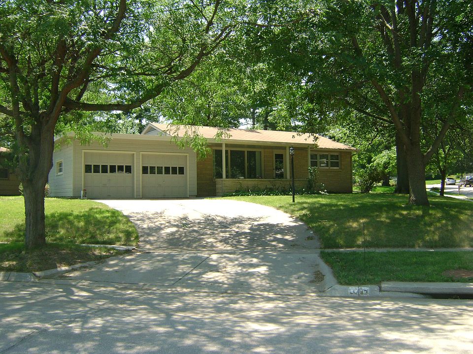 Corner Lot 