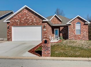 221 Redwine Cir, Branson, MO 65616
