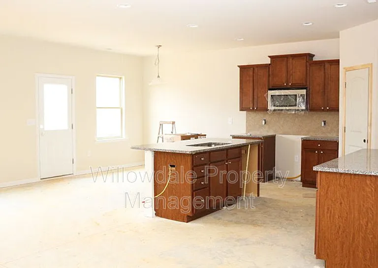 2618 Tummel Ln — Photo 4