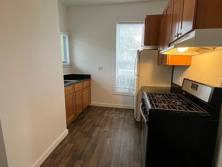 873 Capp St #A — Photo 11