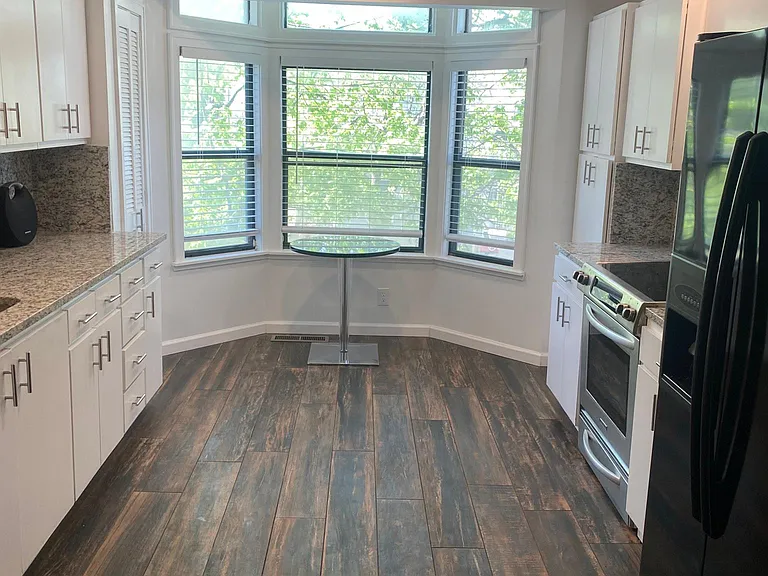 759 W 13th St #7 — Photo 6
