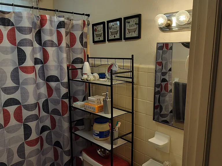615 Elm St #1 — Photo 6