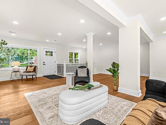 5th image of 703 Northwest Dr