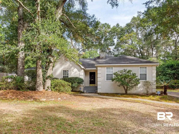 381 Lakeview Dr, Mobile, AL 36695