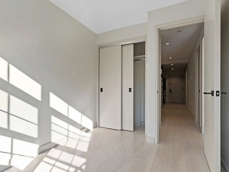 152 2nd Ave #4A — Photo 5