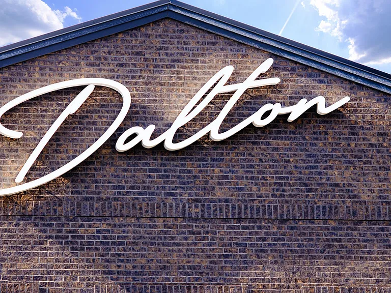 Dalton Residences — Photo 24