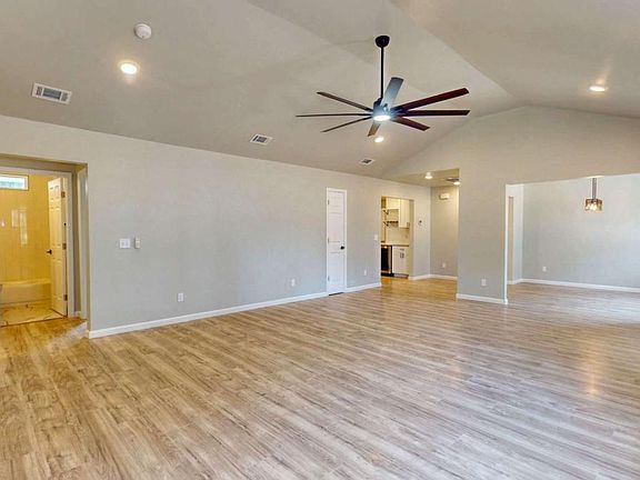 3rd image of 3416 Eldora Rd