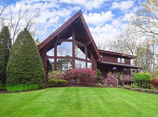 107 Berkeley Dr, Pittsburgh, PA 15237