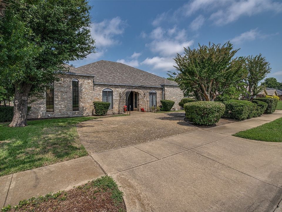 1st image of 929 Lakeland Dr