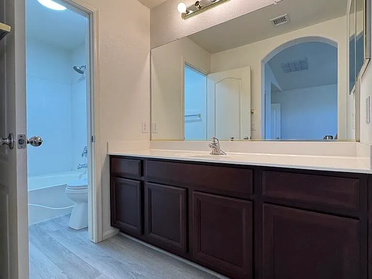 2458 W Via Dona Rd — Photo 17