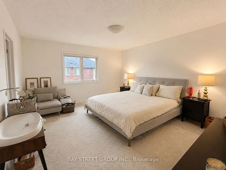 884 McEwan Dr — Photo 13