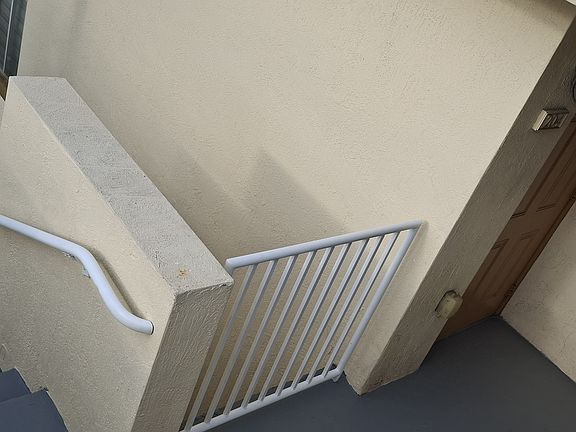 5th image of 6255 SW 47th Mnr APT 204