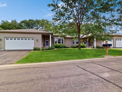 942 Carriage Hills Dr, Chaska, MN, 55318