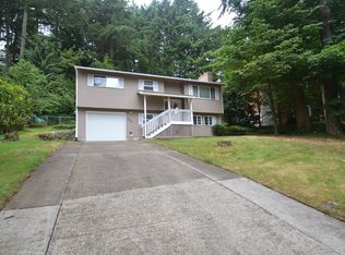 6802 53rd St W, University Place, WA 98467