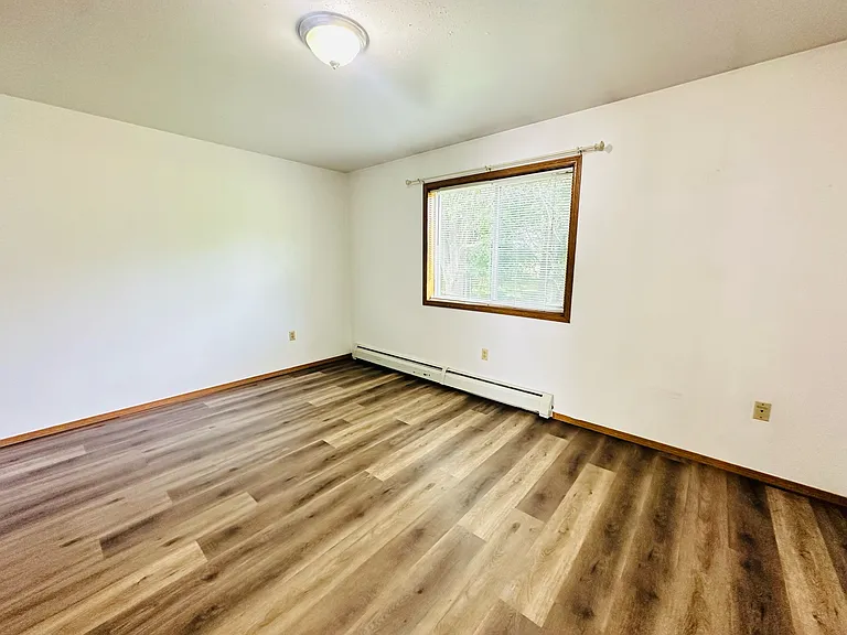 317 Crestview Ln #B — Photo 18