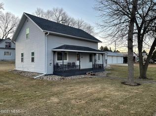 202 S 4th Ave, Castlewood, SD 57223