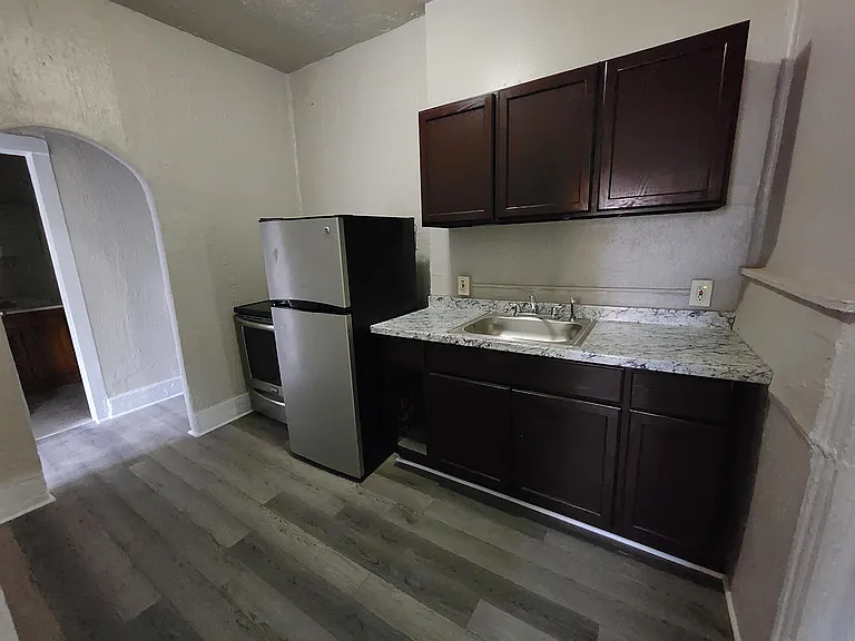 445-453 Albany Ave #C3 — Photo 10