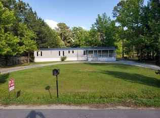 222 Swanson Dr, Summerville, SC 29483
