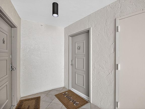 3rd image of 3400 S Ocean Blvd