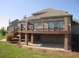 220 Starfire Rd, Poplar Grove, IL 61065