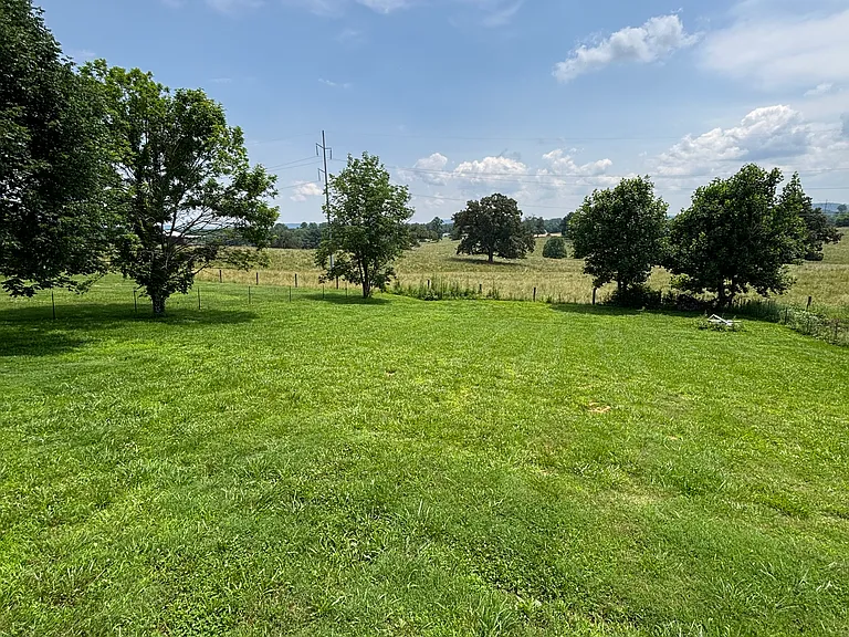 113 R T Holman Ln — Photo 12