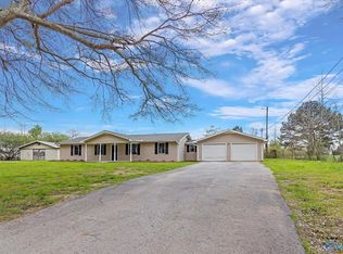 1125 Frazier Rd, Albertville, AL 35950