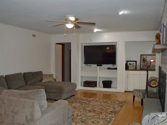 4th image of 2720 W 27th Ave