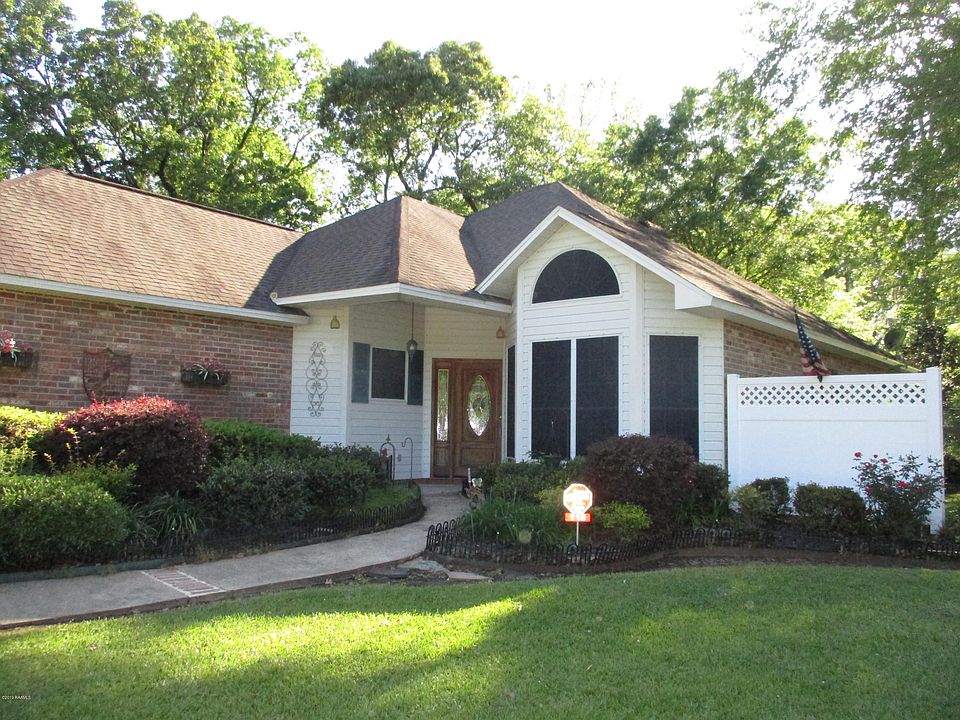 1st image of 118 Ellis Dr