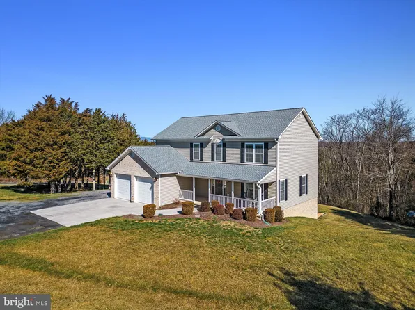 149 Signal Ct, Strasburg, VA 22657