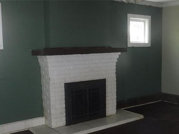4th image of 3636 Amherst St