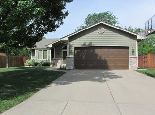 1509 N Pine Grove St, Wichita, KS 67212