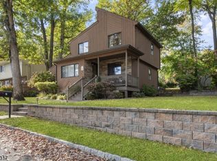 2 Birch Rd, Ringwood, NJ 07456