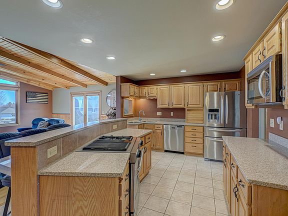 3rd image of 4414 Wiebusch Dr