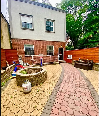 Rented by Compass | media 16