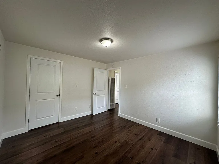 640 Todhunter Ave — Photo 12