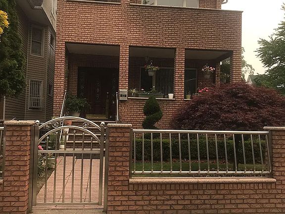 2nd image of 502 Avenue C