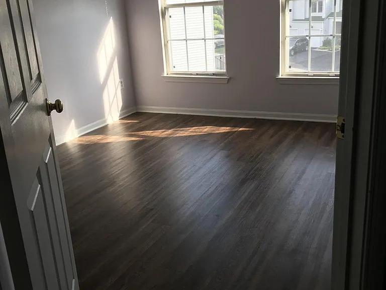 1110 Oakland Ct — Photo 6