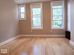 6023 54th St APT 2L, Maspeth, NY 11378