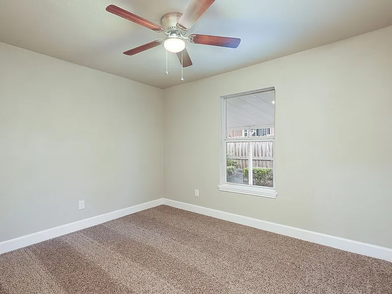1326 Ervin St — Photo 12