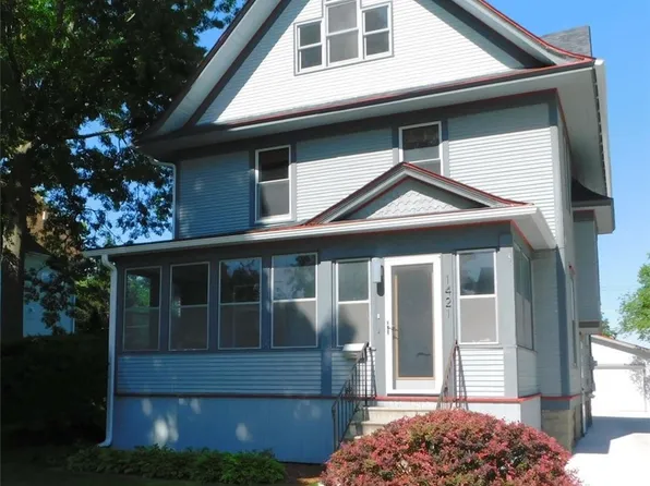 1421 Elm St, Grinnell, IA 50112