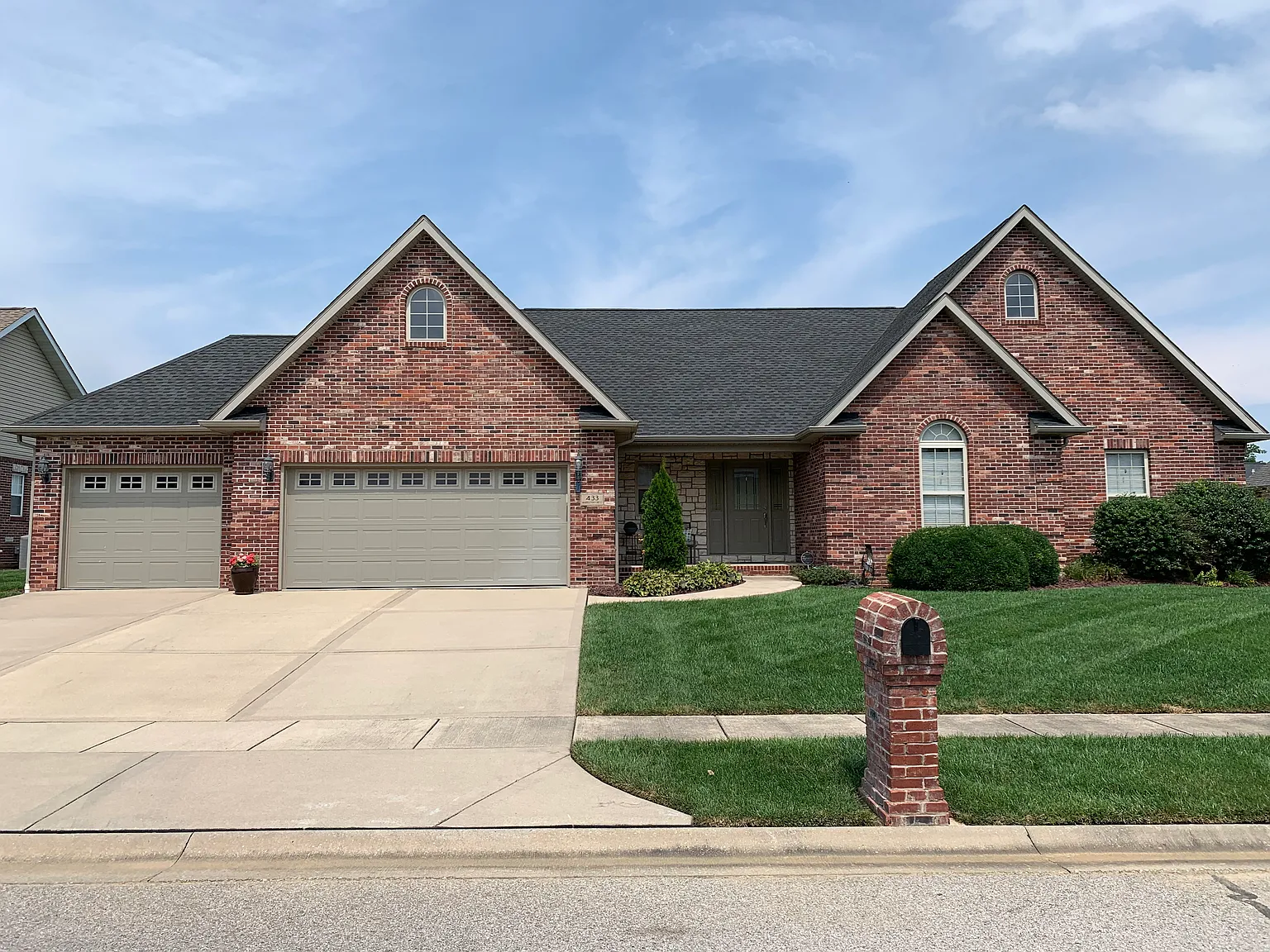 433 Marbleton Cir photo 1