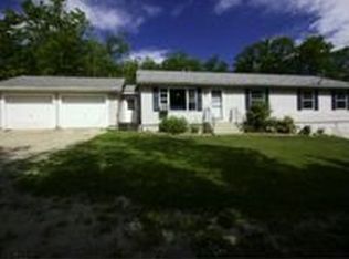 27 Saunders Rd, Mechanic Falls, ME 04256