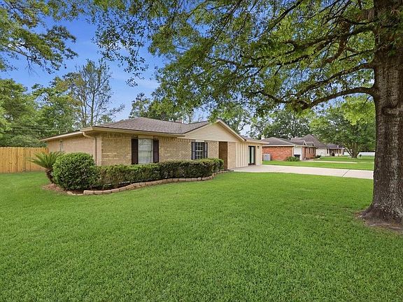 5th image of 1460 Willow Bend Dr