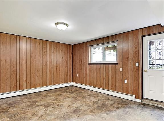 4th image of 4236 Hill Ave